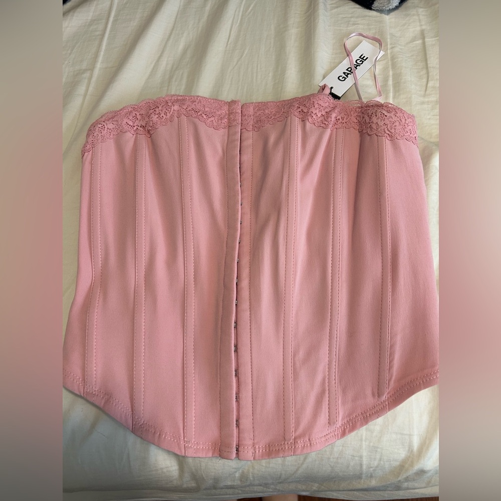 Garage Corset - Picture 1 of 3